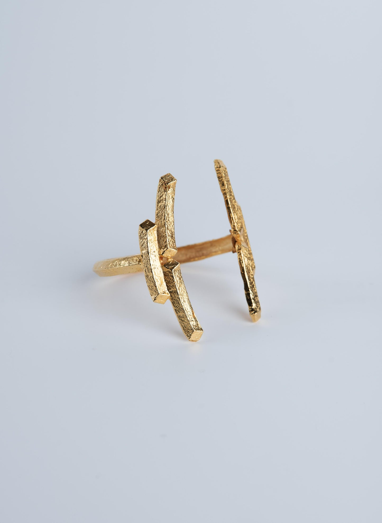 The TWIN PULL Bracelet