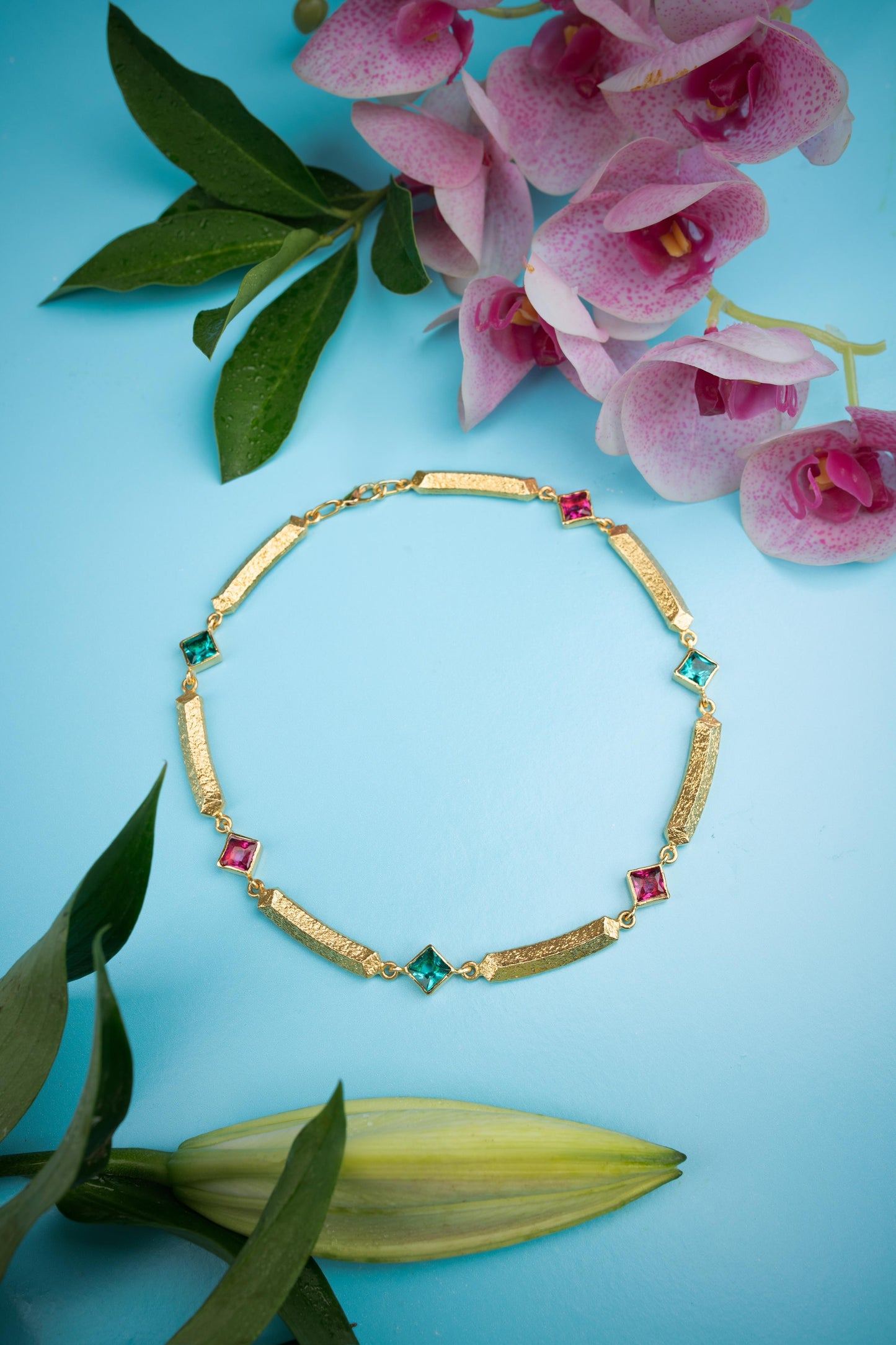 The TWIN PULL Necklace