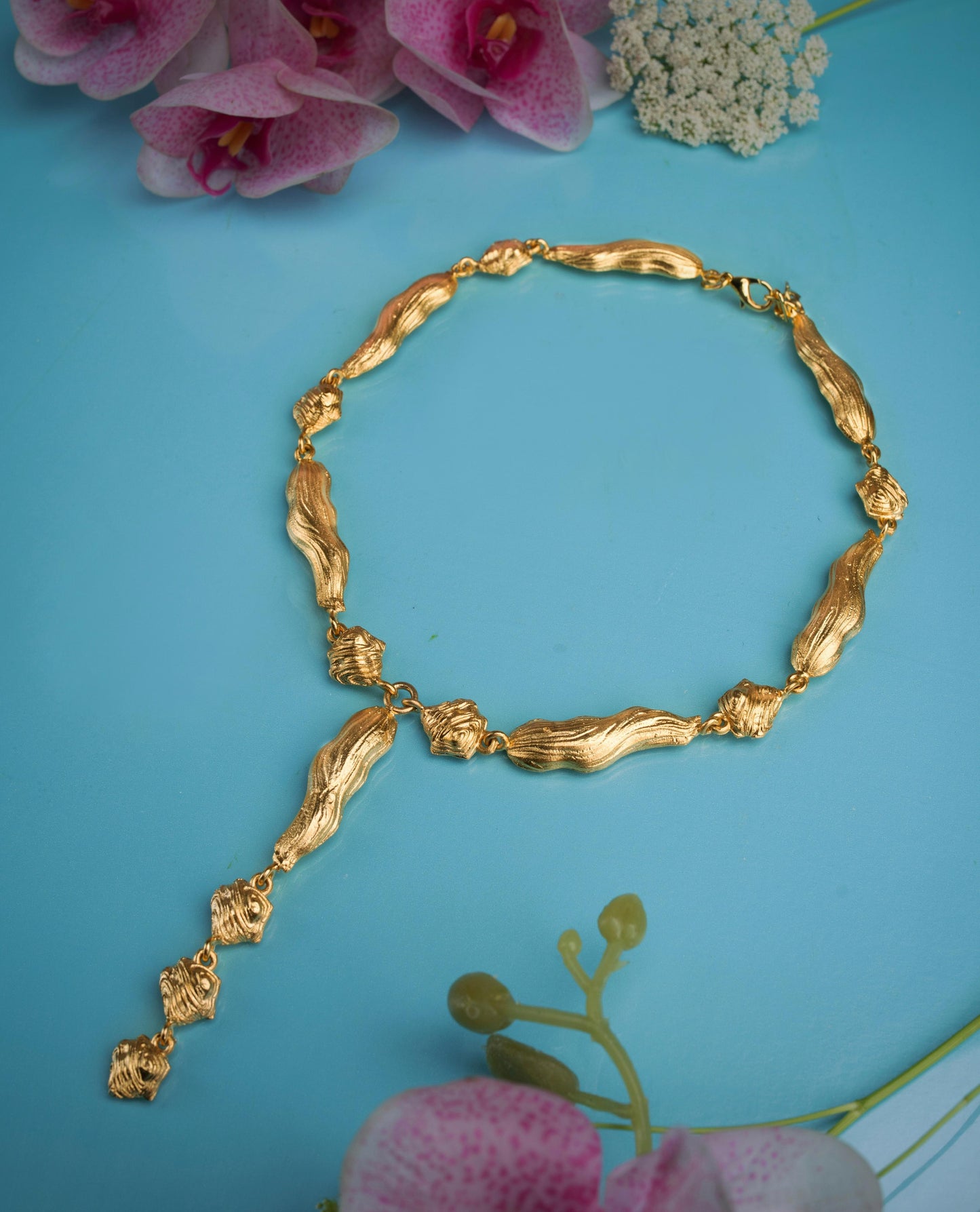 The “VEINLINE” Necklace