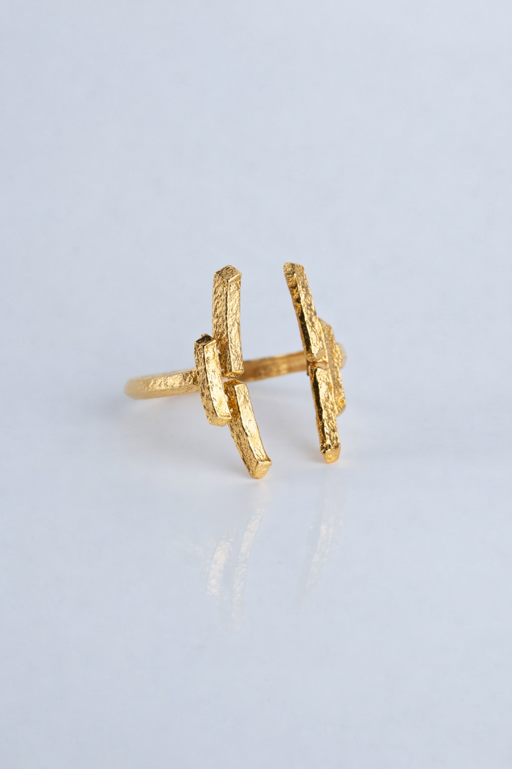 The TWIN PULL Bracelet