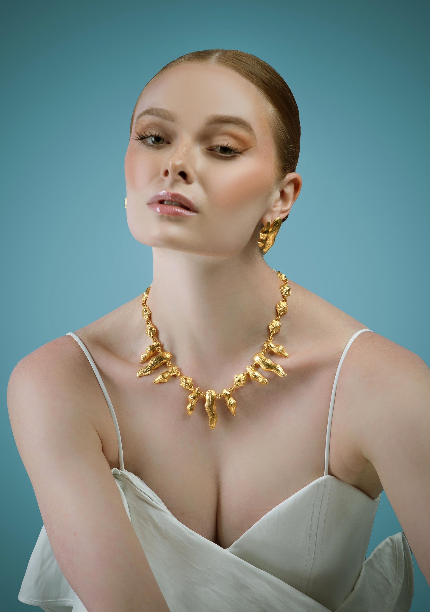 The Binding Waves Necklace