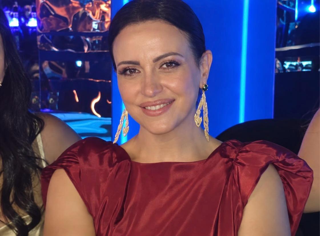 Riham Abdel Ghafour in "The Golden Rebel Earrings"